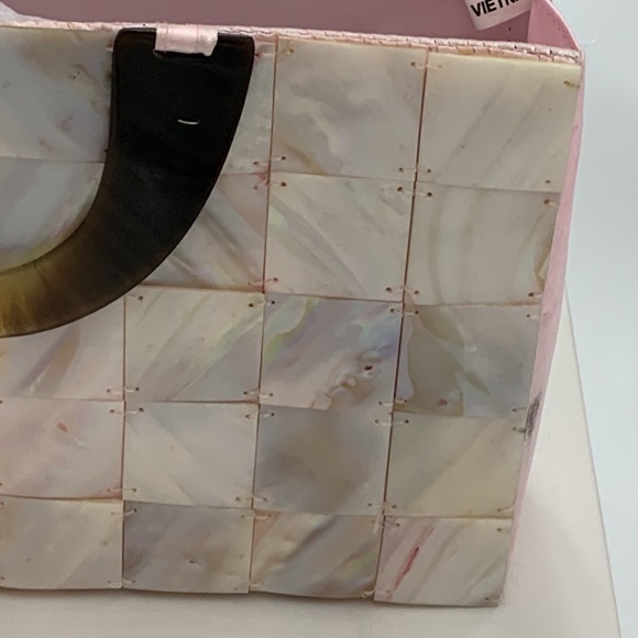 Pink Pearl shell bag - Picture 5 of 10